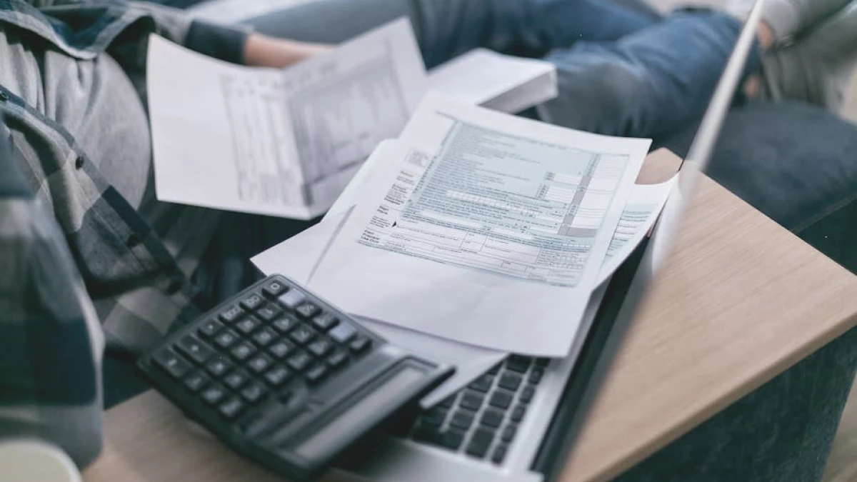 cut-monthly-expenses-by-30 - Image 1