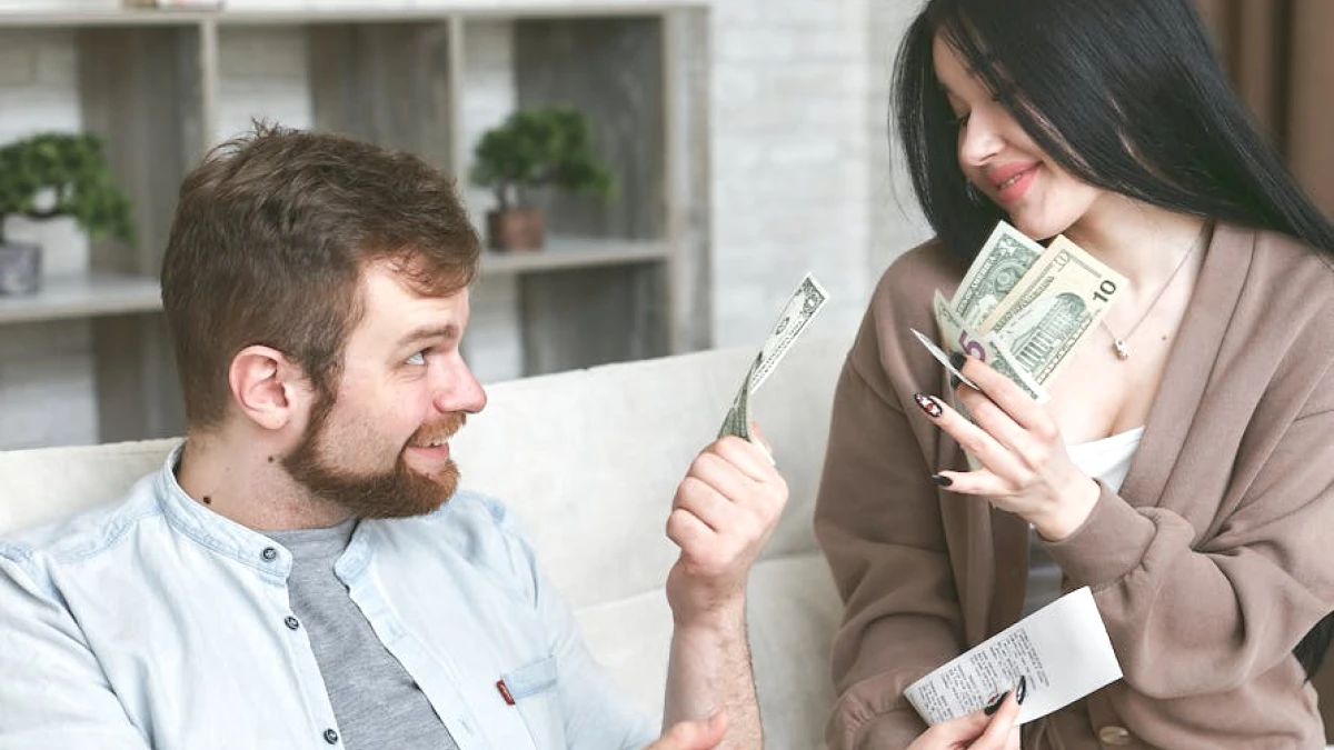 money-and-relationship-tips - Image 1
