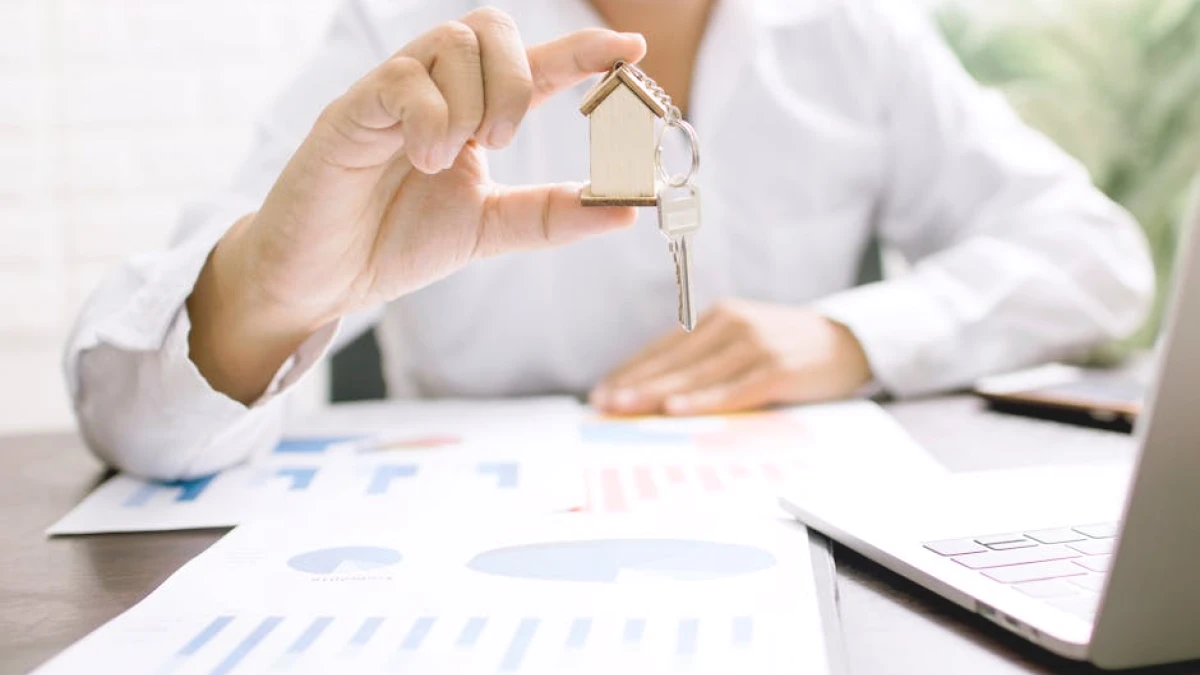 real-estate-investing-guide - Image 1